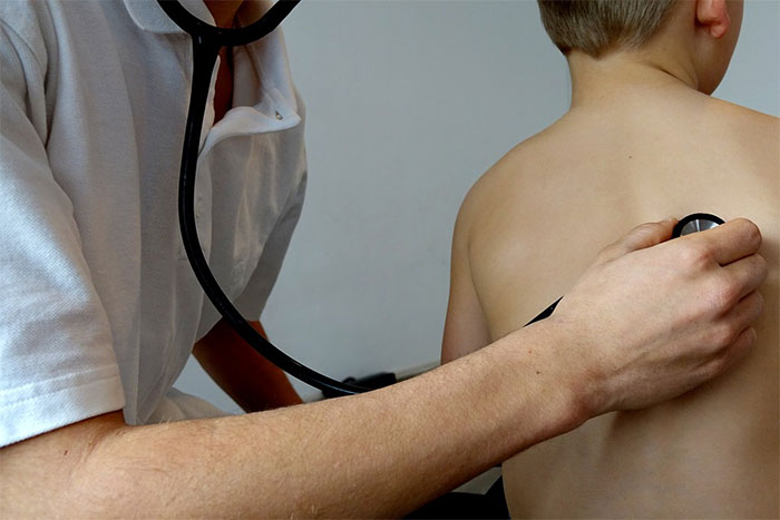 how to tell if your child needs a doctor